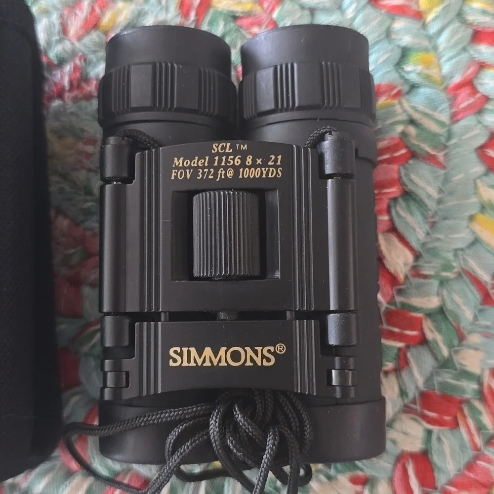 Simmons Black Compact Binoculars with Folding Design